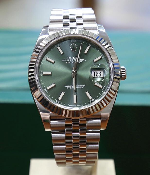 Rolex Oyster Perpetual Date Just Silver-Green Working Like Automatic