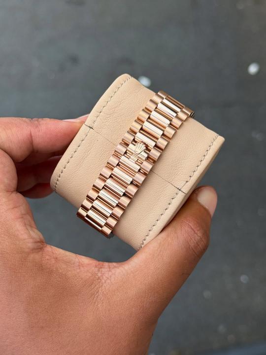 Role_x Oyster Perpetual Day Date 40 Battery Working Like Automatic